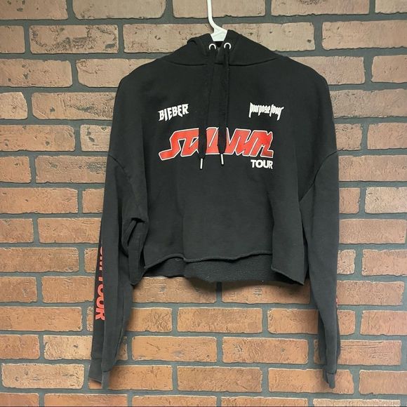 Justin Bieber Stadium Tour International Cropped Sweatshirt - Picture 1 of 6